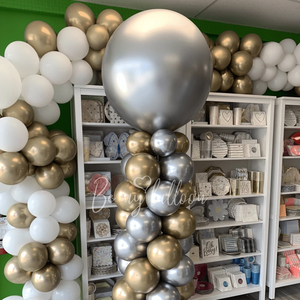 Chrome pillar with a giant balloon composition