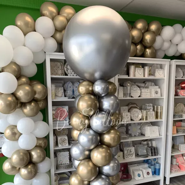 Композиция с гигантским шаром Хром 