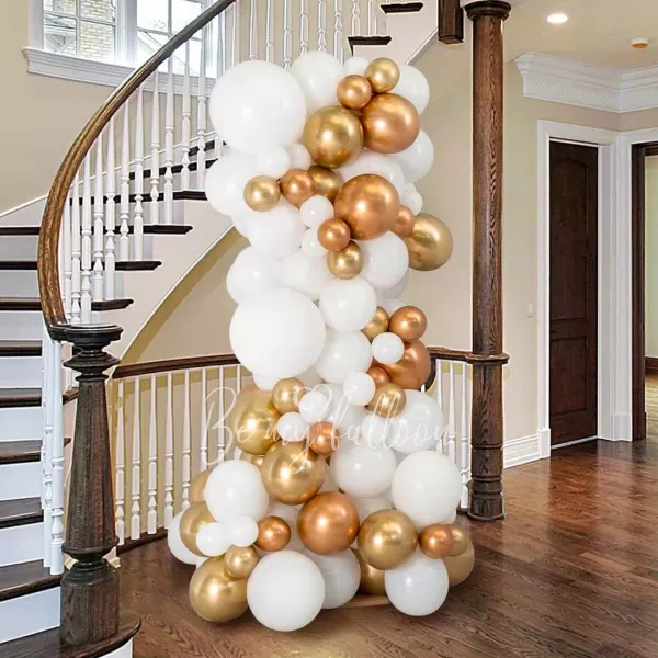 Organic balloon column "Copper Cloud"