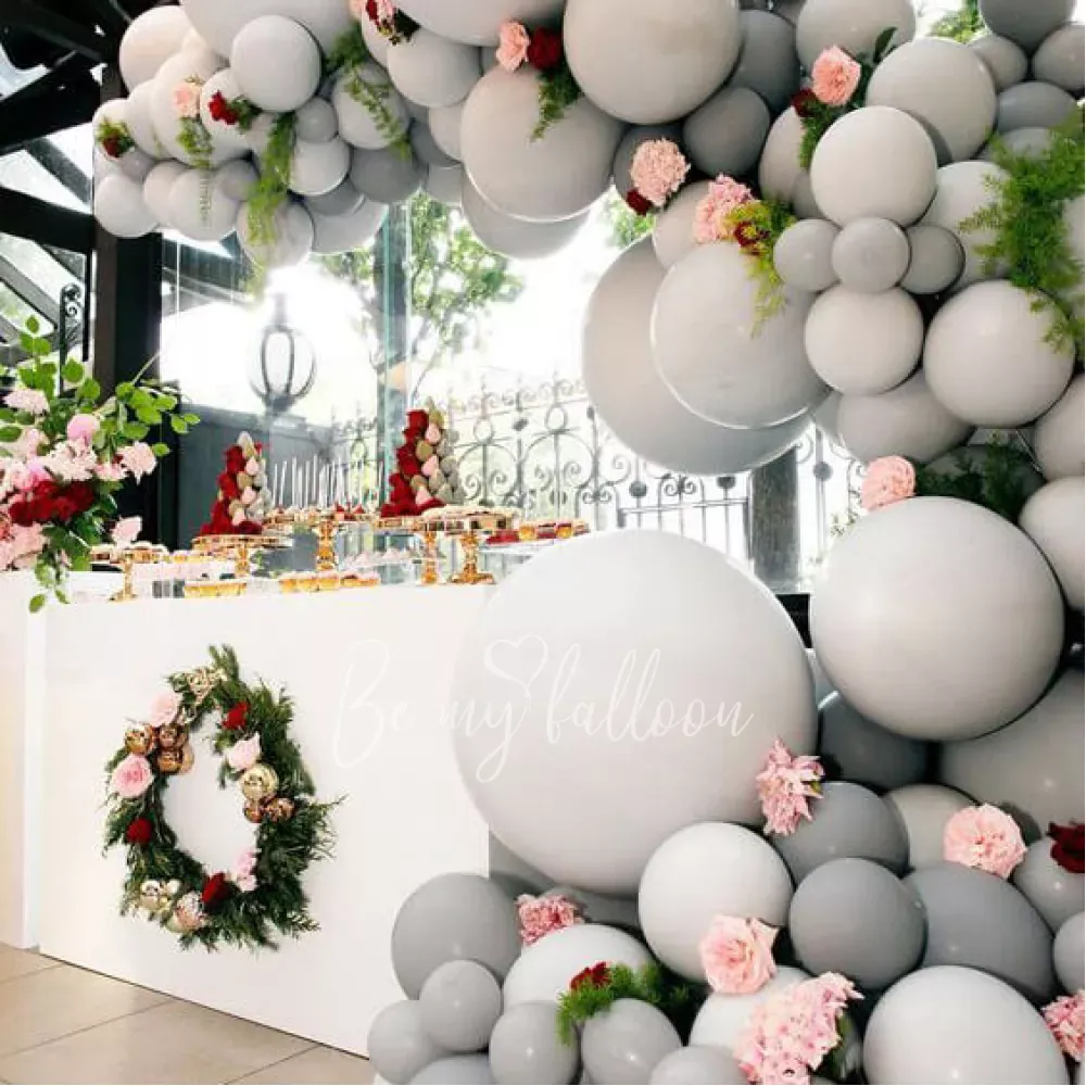5m Grey organic balloon garland with leaves